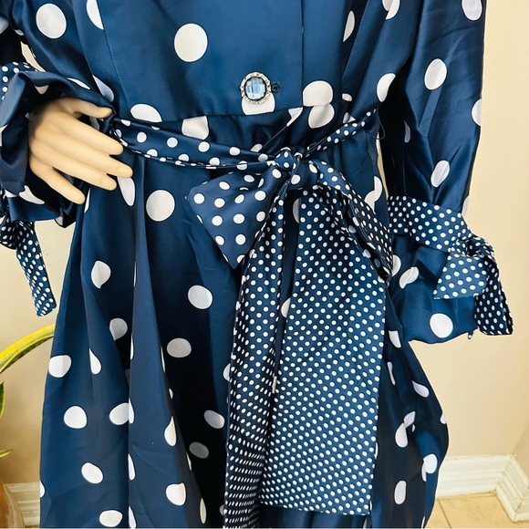 Beautiful Navy Polka Dot dress by Tally Taylor Sz 24W - Picture 4 of 11